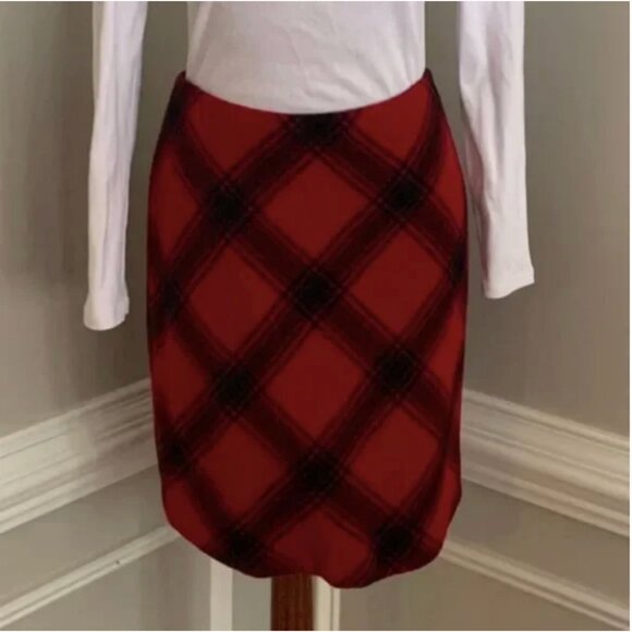 Talbots Red and Black Plaid Wool Alpaca Blend Pencil Skirt Size 4P - Picture 1 of 8